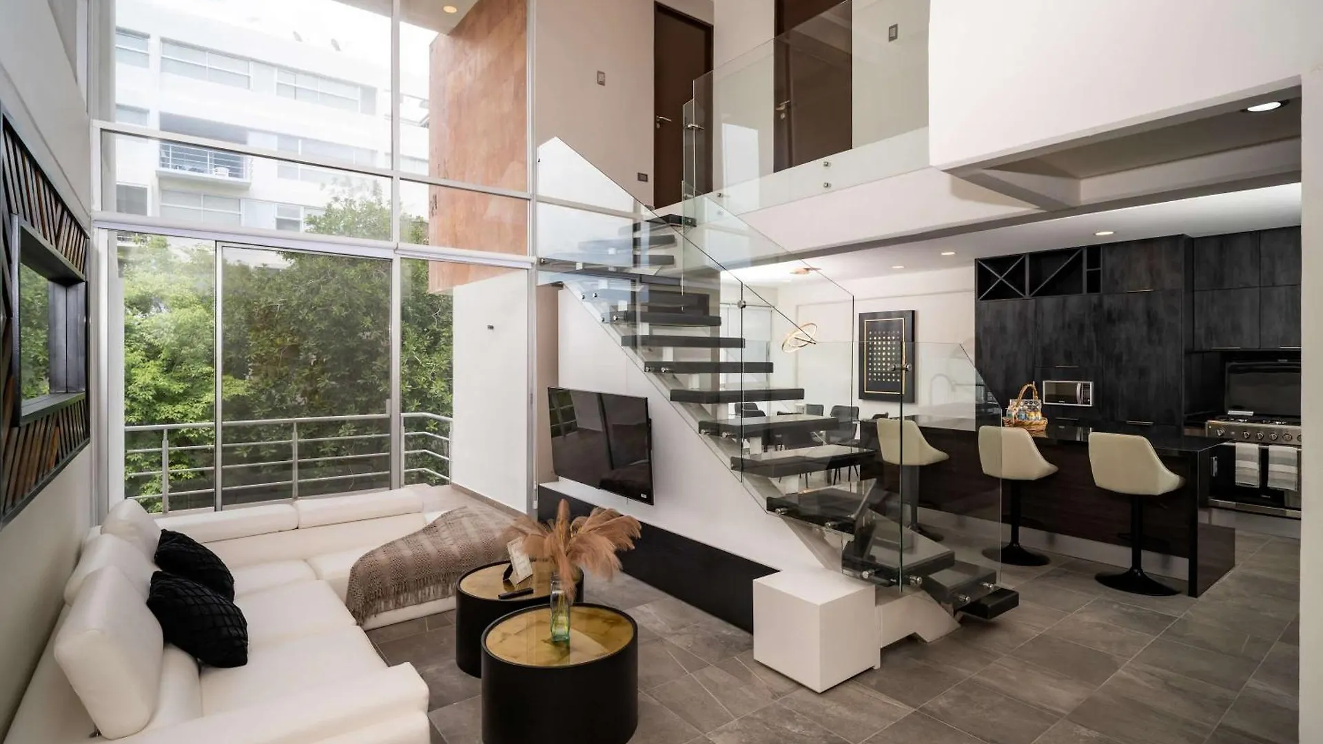 Contactos de Amplio Y Acogedor Con Design Moderno